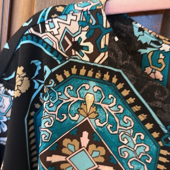 CHICO’S Top - Picture 3 of 12